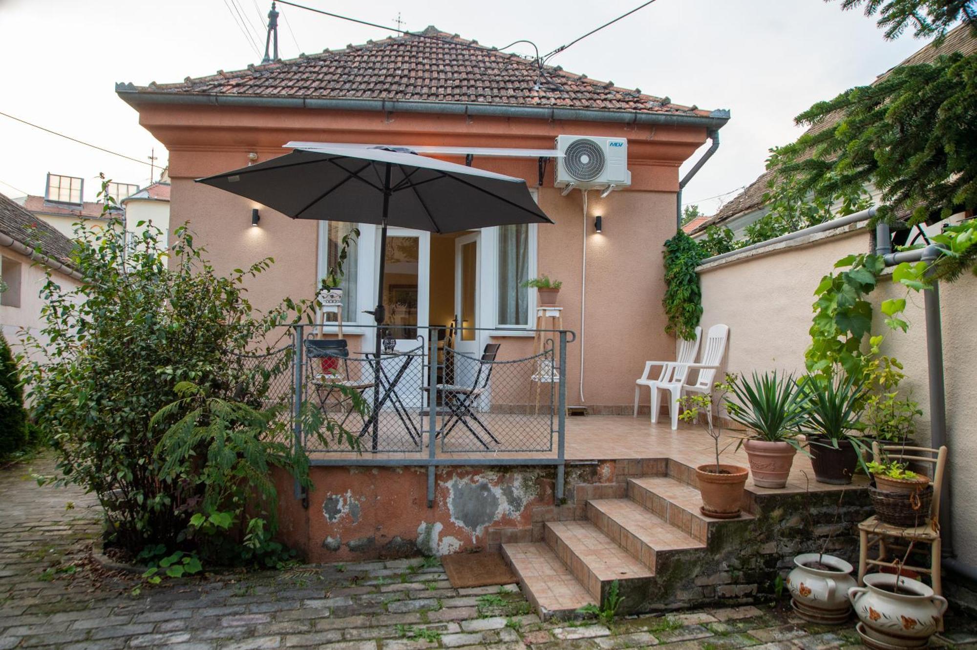 סרמסקי קרלובצ'י Apartman Centar מראה חיצוני תמונה