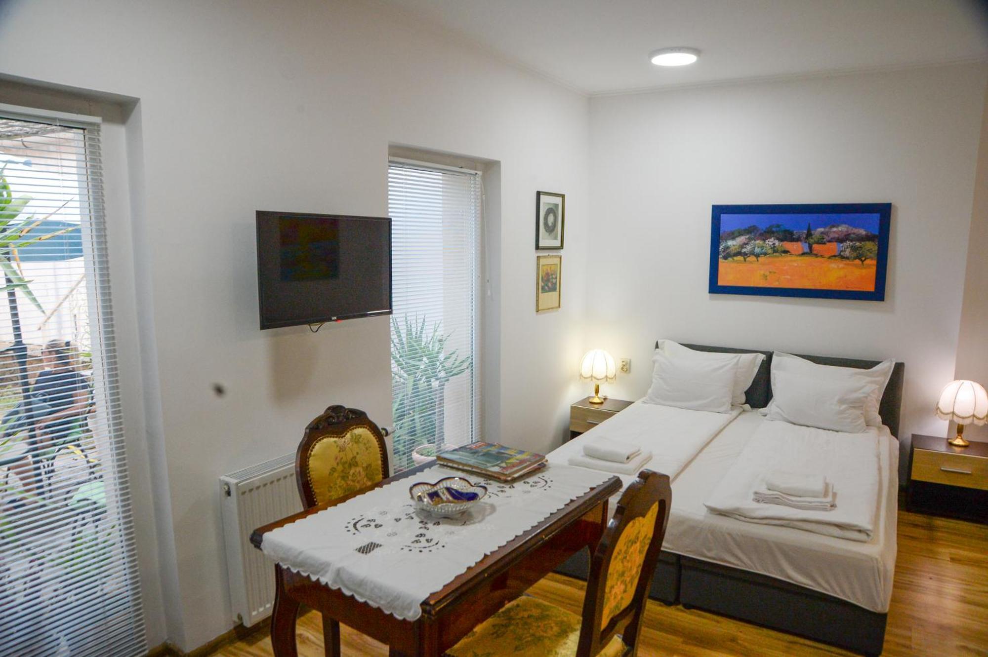 סרמסקי קרלובצ'י Apartman Centar מראה חיצוני תמונה
