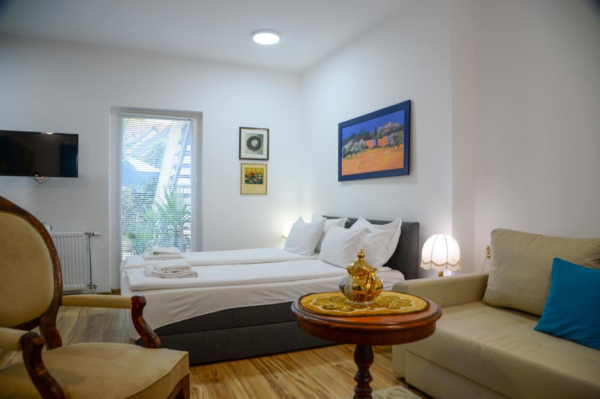 סרמסקי קרלובצ'י Apartman Centar מראה חיצוני תמונה