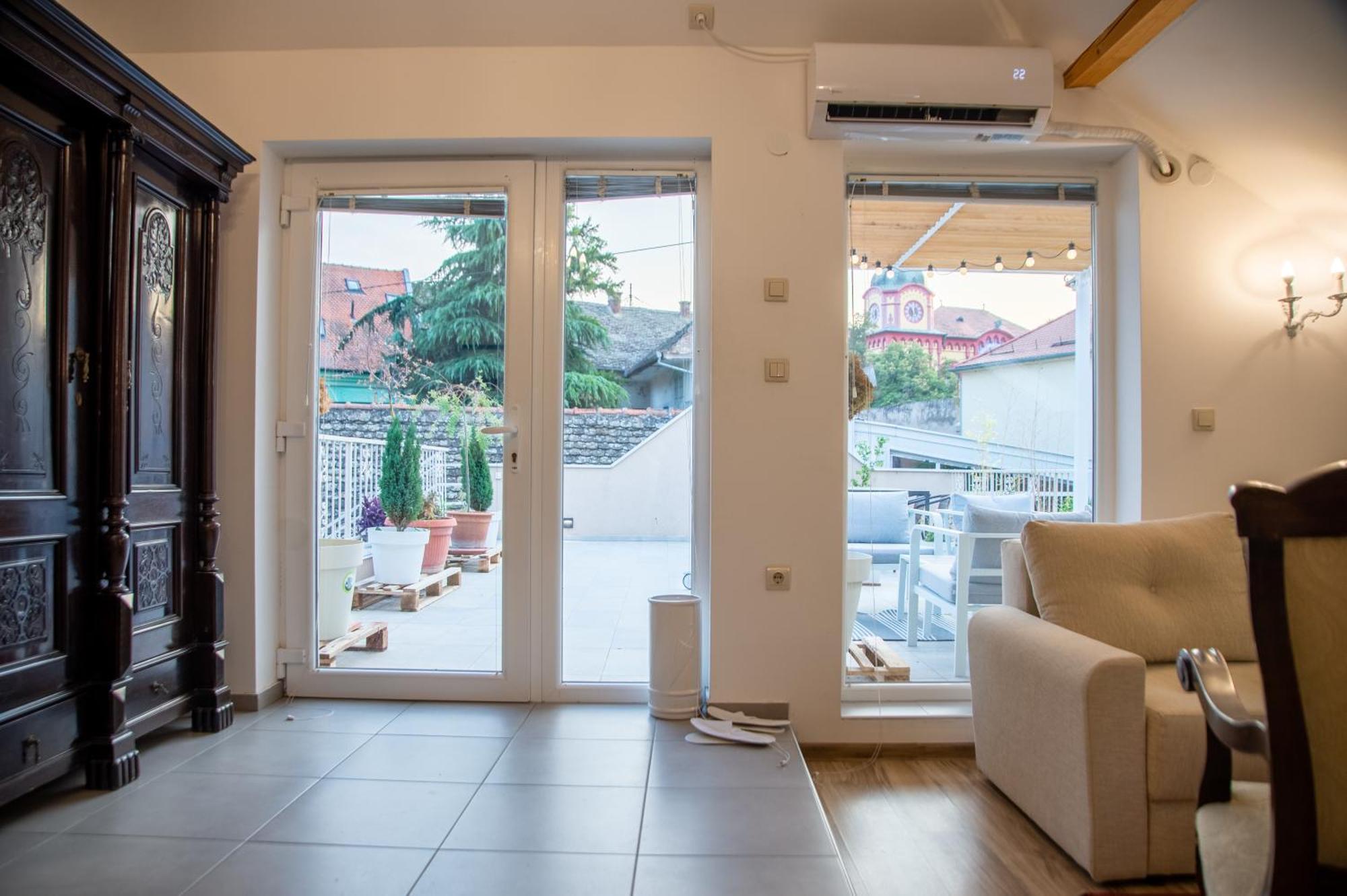 סרמסקי קרלובצ'י Apartman Centar מראה חיצוני תמונה