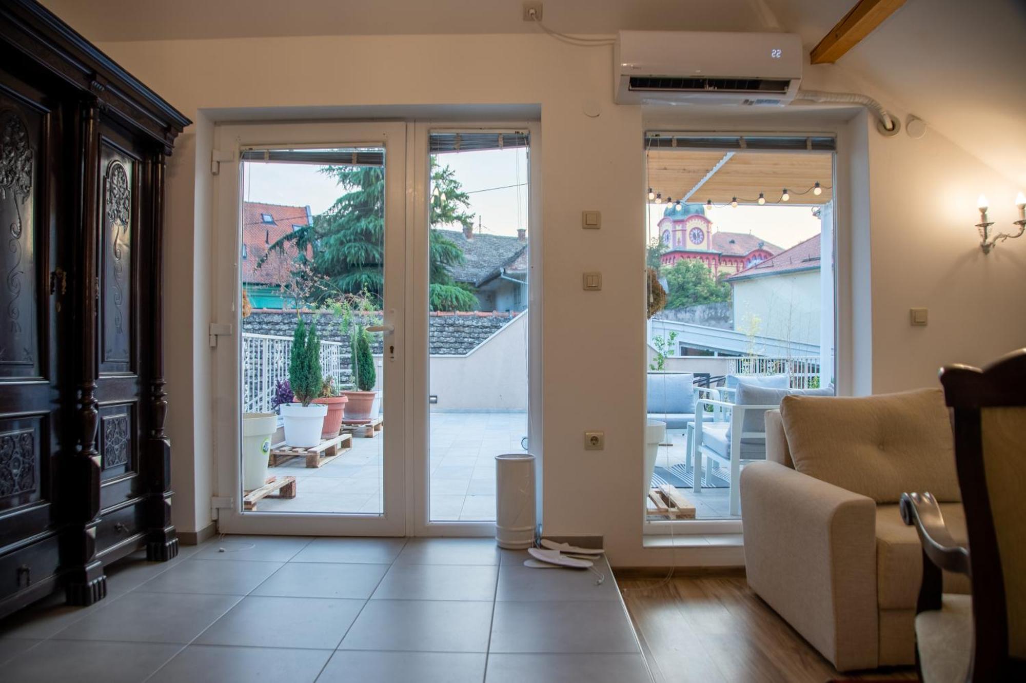 סרמסקי קרלובצ'י Apartman Centar מראה חיצוני תמונה