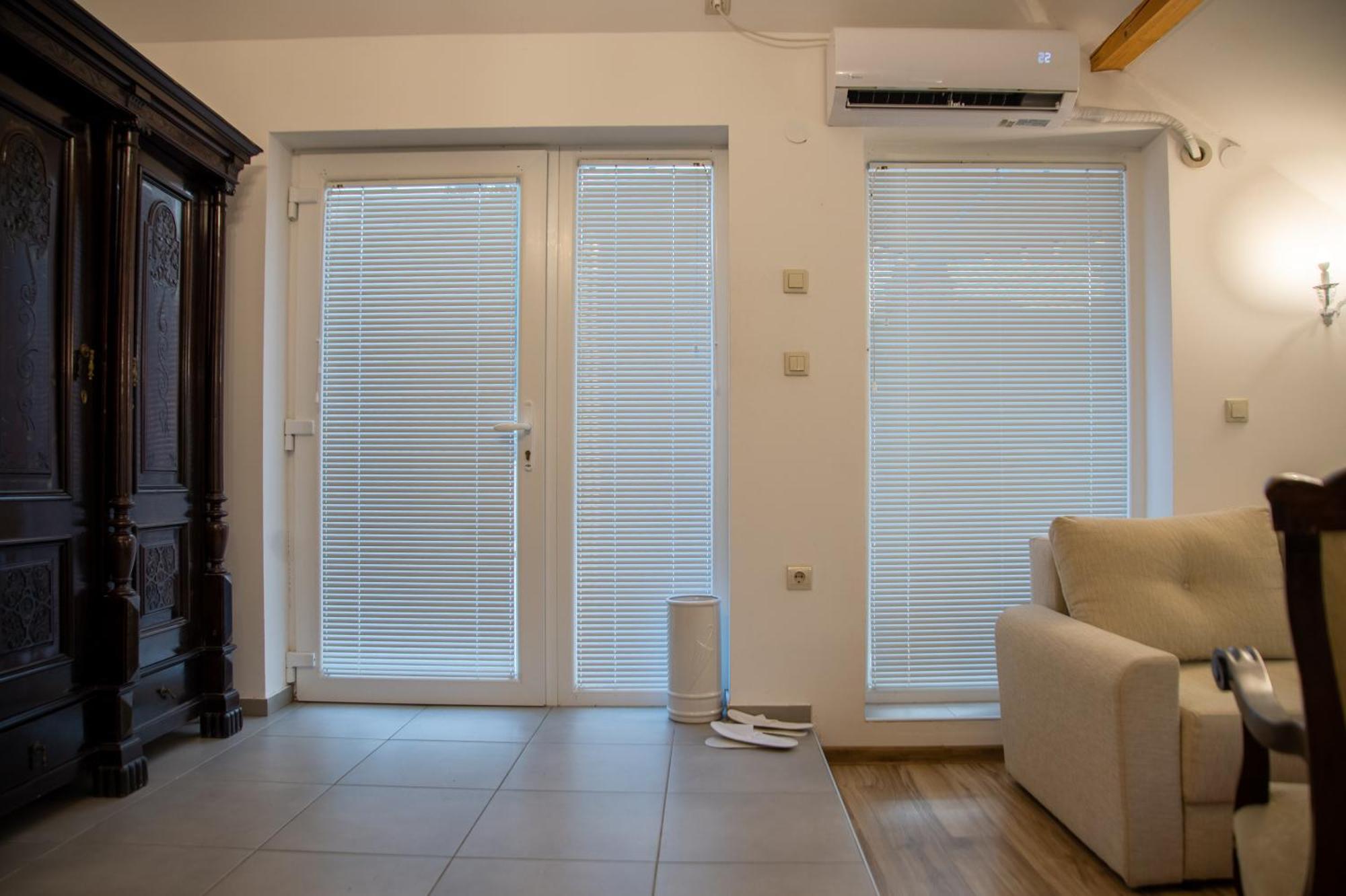 סרמסקי קרלובצ'י Apartman Centar מראה חיצוני תמונה