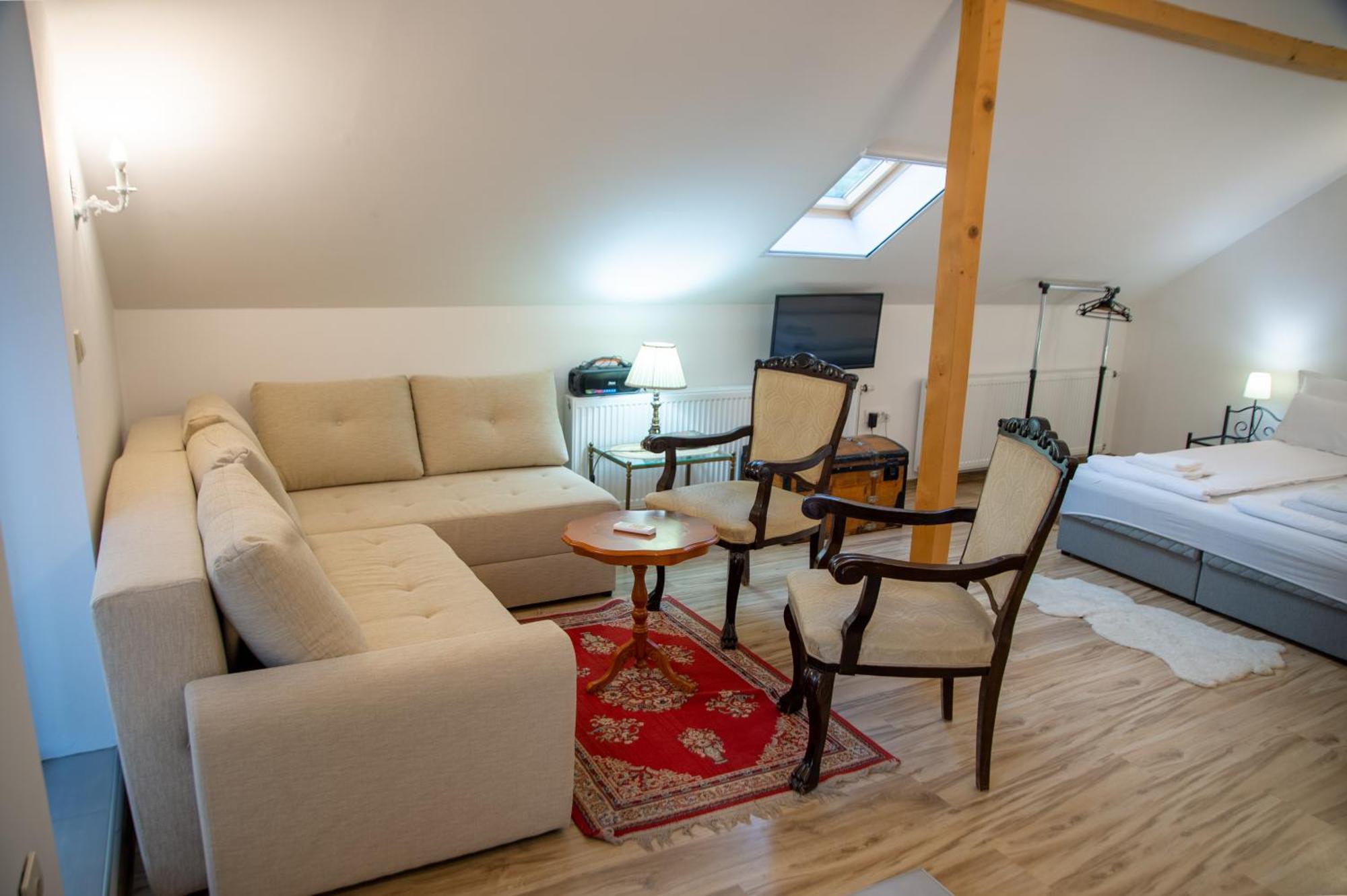 סרמסקי קרלובצ'י Apartman Centar מראה חיצוני תמונה